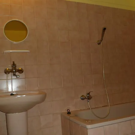 Konukevi Privat Pohoda 3*