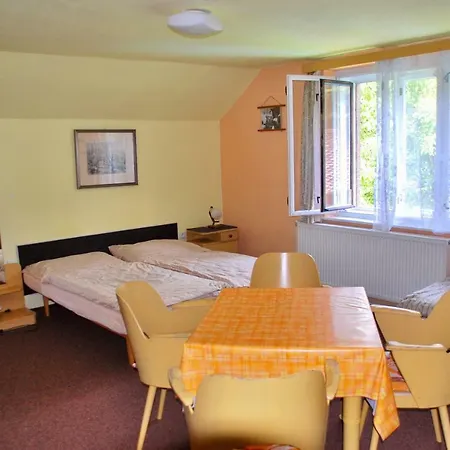 Privat Pohoda Гостевой дом Пасеки-над-Йизероу